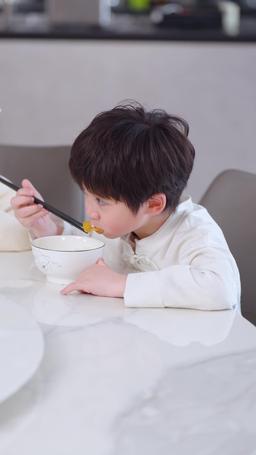 Słodki Mały Agent episode 44