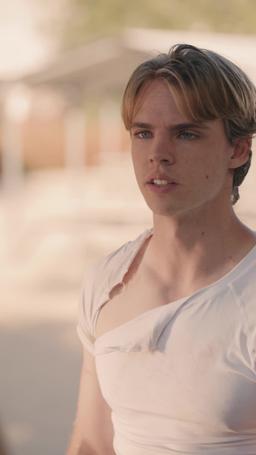 لاعب الوسط المفقود[ مدبلج ] episode 15