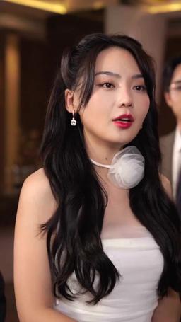 踹翻渣男後，首富千金馬甲藏不住了 episode 61