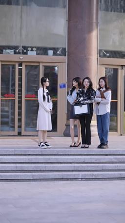 Oddio! La Moglie Della Superstar Lavora Qui episode 19