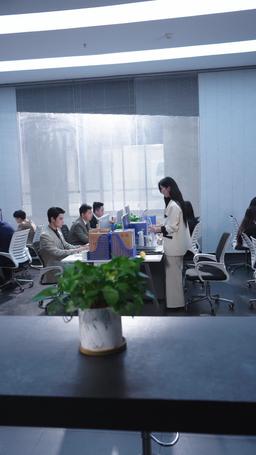 After the Divorce, She Takes It All episode 11