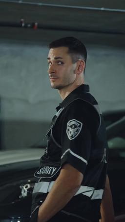 [dublado] O Bilionário Fugitivo se Tornou Meu Noivo episode 11