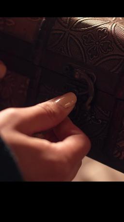 Christmas with a Prince: Becoming Royal episode 8