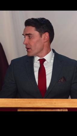 Christmas with a Prince: Becoming Royal episode 19