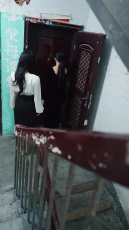 Aşk Üçgeni: Kırık Kalpler episode 24