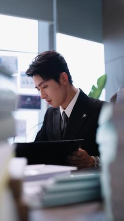 Hanya Ingin Jadi Sekretaris, Malah Jadi Istri Bos episode 21