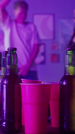 La Estríper Virgen y El Jugador Estrella de Hockey episode 13