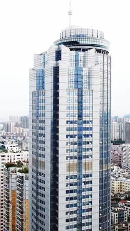 Elle Contre-attaque episode 61