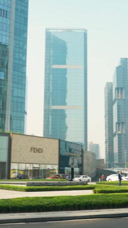 Manfaatkan Dia, Jatuh Cinta Padanya episode 43