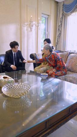 Kasabın Beklenmedik Aşk Hikayesi episode 8