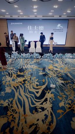 十年の愛は、幼馴染との一瞬に及ばない episode 50