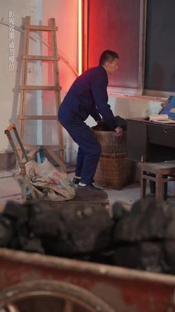 Fate Restarted: I Found My Mom a Perfect Husband episode 51