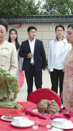 Trzy Córki Składające Życzenia z Okazji Urodzin episode 26