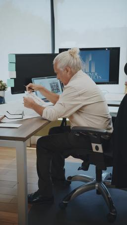 O Bilionário Fugitivo se Tornou Meu Noivo episode 21