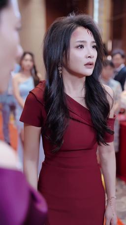 親媽壽宴上女兒美颯全場 episode 21