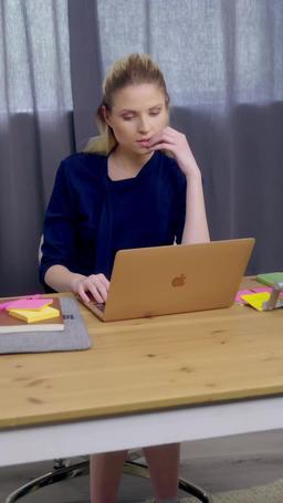 엄마가 돌아오길 바라는  쌍둥이 CEO episode 26