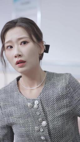 أصبحت الفتاة السمينة جميلة وقوية بعد أن ارتبطت بالنظام episode 60