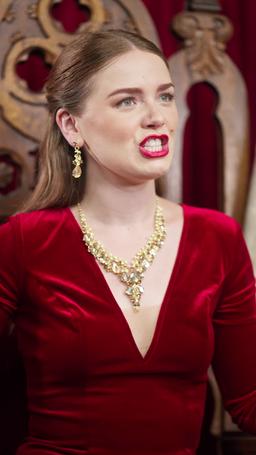 Reina Alfa traicionada renace de sus cenizas episode 44