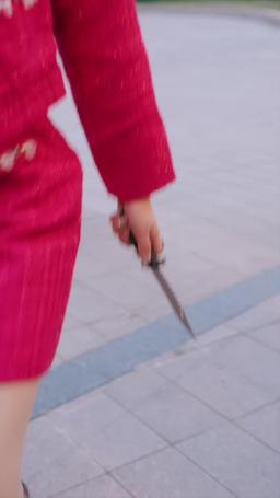 Manfaatkan Dia, Jatuh Cinta Padanya episode 83