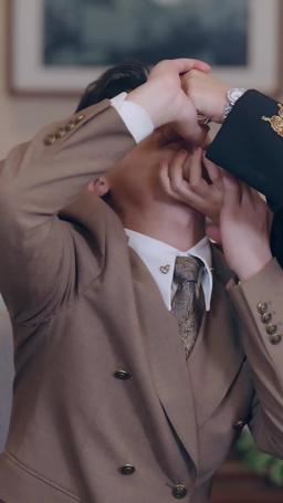 The Broken Triangle episode 6