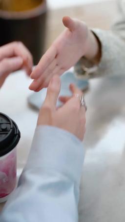 أصبحت الفتاة السمينة جميلة وقوية بعد أن ارتبطت بالنظام episode 19