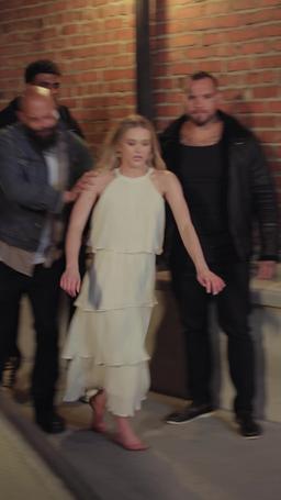 말하지 못한 사랑,  디클란의 아내 episode 74