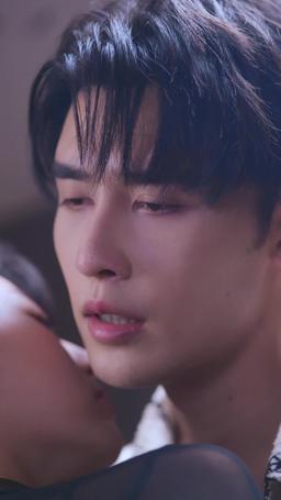 In This Life, Crown Princess Steals the Spotlight episode 33