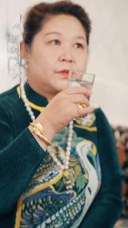 Vertragsliebe mit dem Rollstuhl-Onkel meines Verlobten episode 3