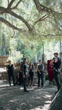 الأميرة والمتمرد episode 8