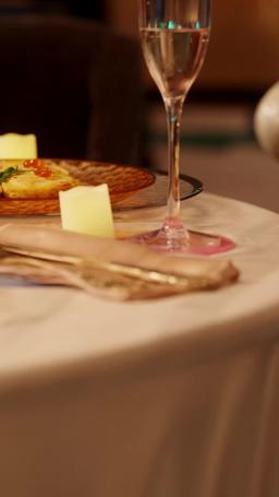 Queen Bee schlägt zurück episode 29