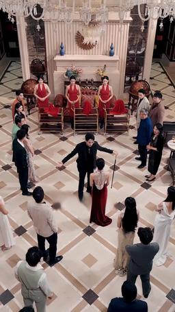 巔峰丐婿從被美女姐姐撿回家開始 episode 10