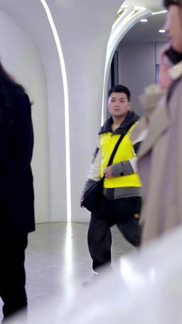 Ting! Suamiku yang Super Tajir Muncul episode 20