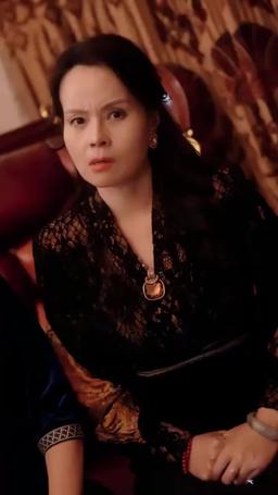 Love in Her Shadow episode 4