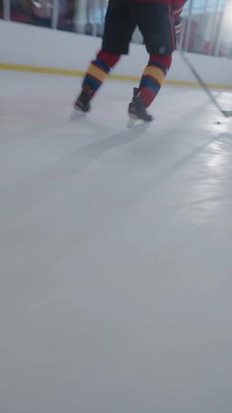 La Estríper Virgen y El Jugador Estrella de Hockey episode 44