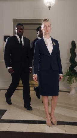 Super Godfather: My Ex Begs Me on Her Knees episode 16