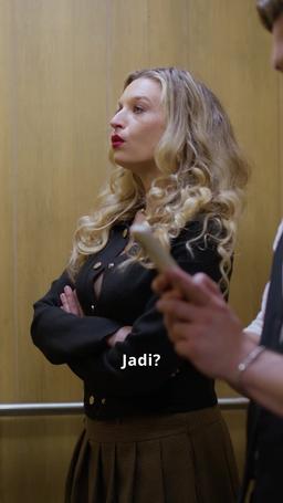 Kamu yang Pecat Seorang Bintang Busana episode 10