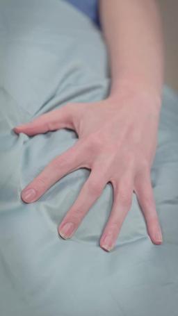 엄마가 돌아오길 바라는  쌍둥이 CEO episode 2