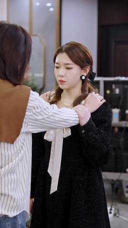 Oddio! La Moglie Della Superstar Lavora Qui episode 43