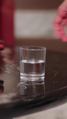 Penjahat Wanita Jadi Kesayangan Semua Orang episode 33