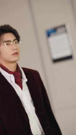 Film Yıldızının Karanlıktaki Kızı episode 9