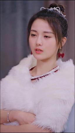 Servet Hediyesi: Zengin Amcalarımın Şımarık Gözdesi episode 43