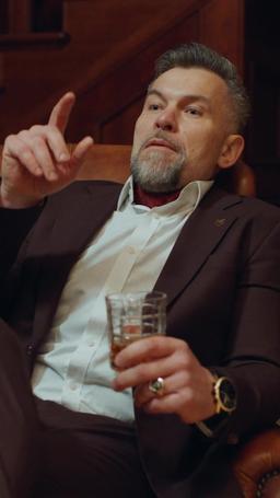 La mujer desata la guerra episode 7