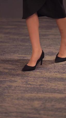 網戀奔現後被總裁掐腰寵 episode 27