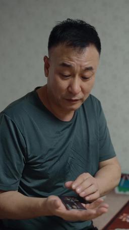 Yapraklar Köklerine Döner episode 62