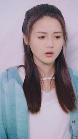 Servet Hediyesi: Zengin Amcalarımın Şımarık Gözdesi episode 13