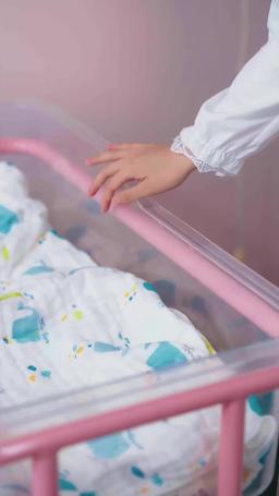 Accouchement sous Trahison episode 1