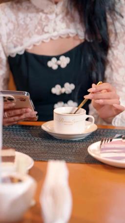 同級生のお母さんと話し合いの後、恋愛攻略システム全開！ episode 32