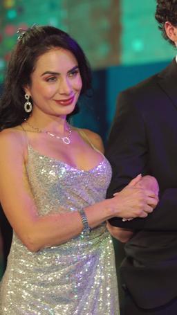 Verdadera heredera vs Falsa millonaria episode 80