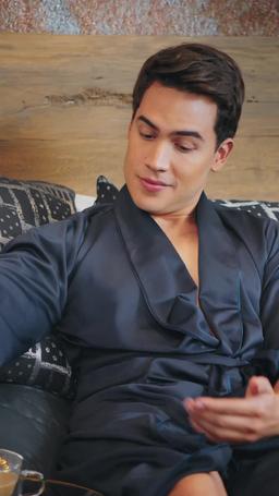 Sirviendo a mi rival episode 8