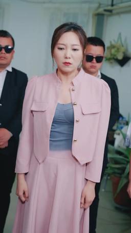 Gerçek & Sahte Genç Efendi: Dört Teyzem Ve Dev İsim episode 18